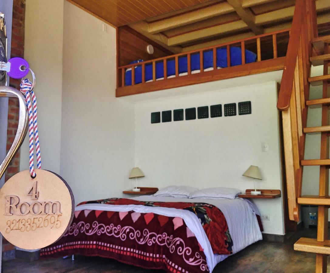 El Arca De Noah Bed & Breakfast Tota Room photo